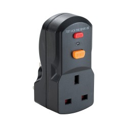 Defender RCD Safety Electric Circuit Breaker 13 amp Wall Plug Adapter E11060C