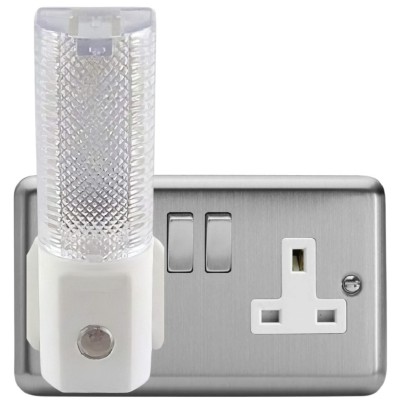 Elpine Electric Plug in Automatic ECO LED Night Light Socket 31269c