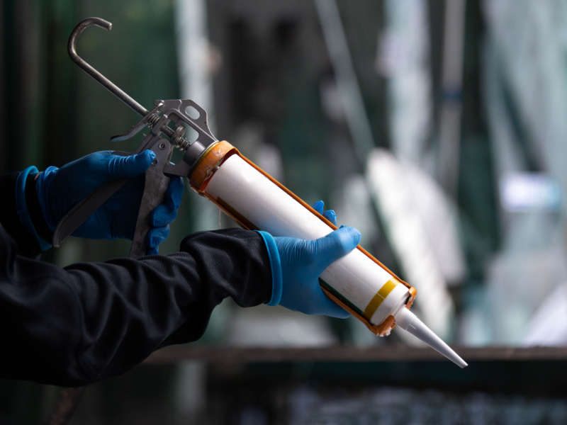 The Ultimate DIY Guide to Marine Auto and Specialist Adhesives